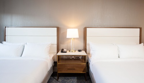 Habitación Deluxe doble, 2 camas de matrimonio, balcón