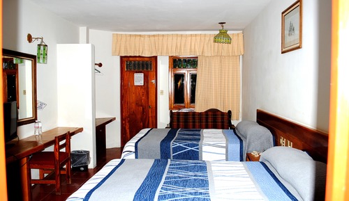 Habitación económica doble, varias camas, no fumadores