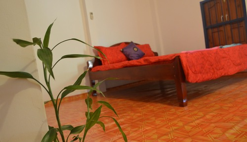 Casa tradicional, 1 cama de matrimonio grande, vistas al patio