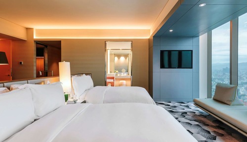 Suite junior, 2 camas dobles, Acceso al salón del club, planta ejecutiva (Angel Independence View)