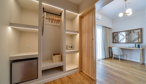 Suite (Acropolis View and Hammam)