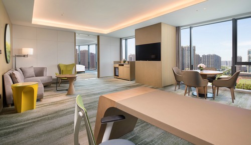 Suite, 1 cama de matrimonio grande (High Floor)