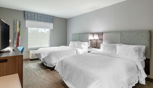 Habitación, 2 camas de matrimonio, frigorífico y microondas