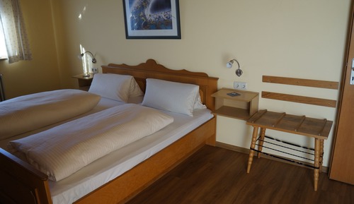 Habitación estándar con 1 cama doble o 2 individuales