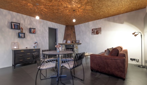 Apartamento de diseño, 1 cama de matrimonio grande con sofá cama, no fumadores, vistas al valle