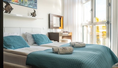Apartamento Deluxe, vistas parciales al mar (III)