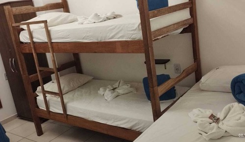 Habitación familiar, barras de apoyo en la ducha