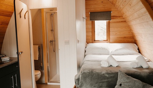 Habitación familiar, baño privado (K2 Family glamping po EHU)