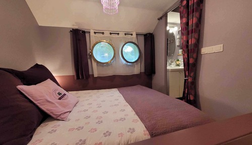 Habitación triple Confort, varias camas, vistas al canal