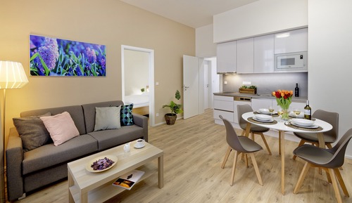 Apartamento exclusivo, 1 cama de matrimonio con sofá cama, no fumadores, vistas a la ciudad