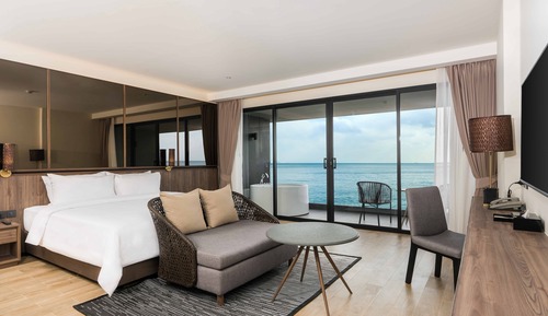 Oceanfront Skybath