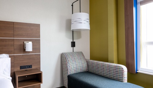 Habitación estándar, 1 cama de matrimonio grande (Mobility Roll-In Shower)