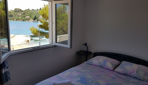 Apartamento básico, 1 cama de matrimonio, vistas al mar (Punta 2)