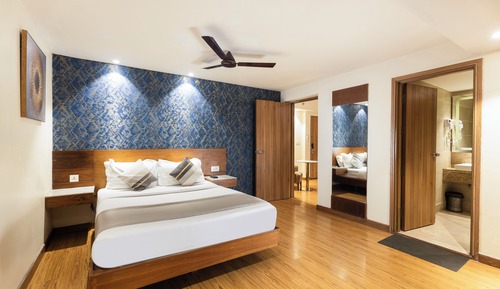 Habitación, 1 cama de matrimonio grande, no fumadores, vistas a la ciudad