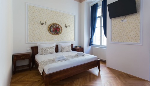 Habitación doble (The Mistress Room)