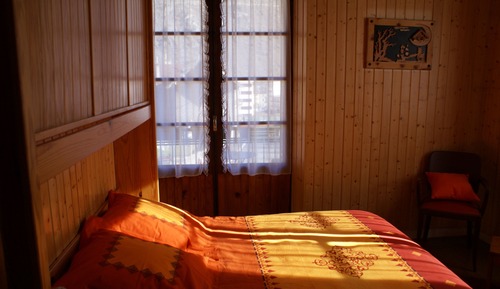 Habitación Confort doble, 1 cama doble, baño privado, vistas a la montaña