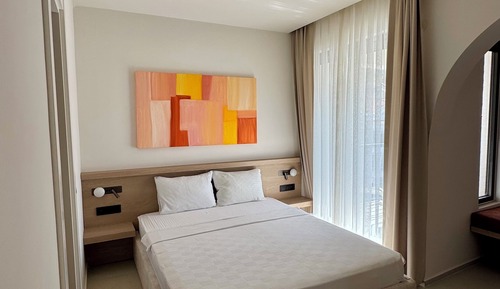 Habitación triple superior, vistas a la ciudad