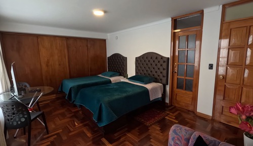Habitación familiar doble, 2 camas individuales, vistas al patio