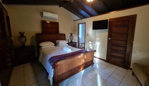 Habitación Deluxe doble, 1 cama de matrimonio, vistas al patio (Sea)
