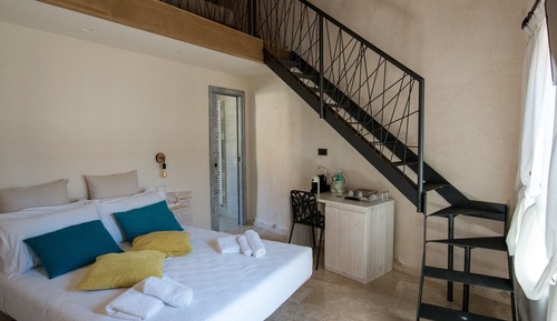 Habitación familiar, vistas al patio