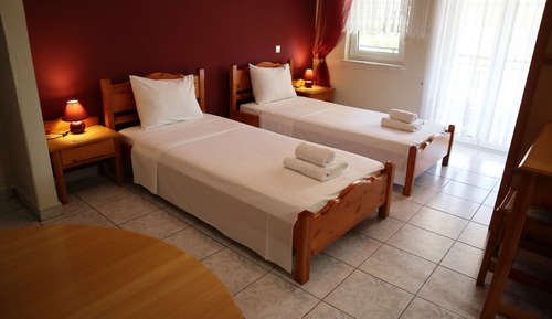 Habitación estándar con 1 cama doble o 2 individuales