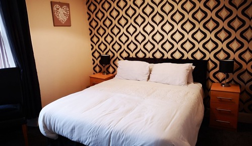 Habitación doble, 1 cama de matrimonio grande