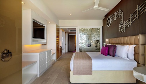 STAR Class Entourage Suite