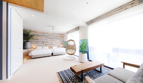 Habitación superior con 1 cama doble o 2 individuales (Hawaiian Chill)