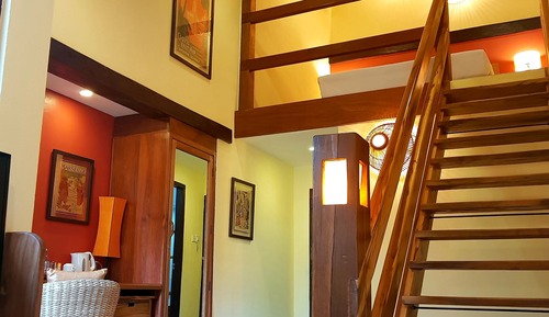 Superior Mezzanine Room