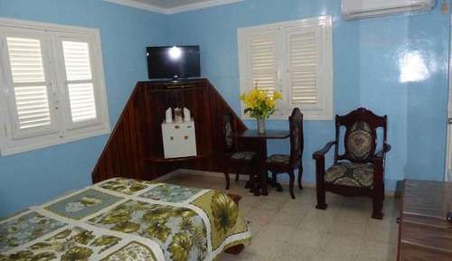 Habitación con 1 cama doble o 2 individuales