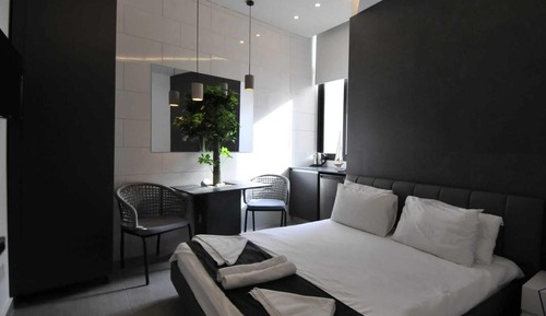 Habitación básica, 1 cama de matrimonio (Room No 2)