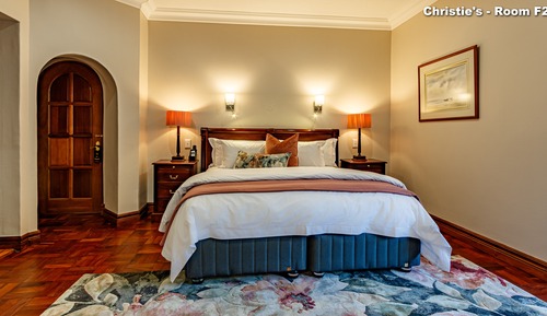 Habitación superior, 1 cama de matrimonio grande, vistas al jardín