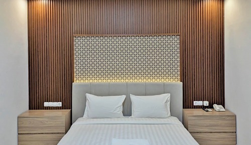 Habitación Deluxe, 1 cama de matrimonio, vistas a la piscina, junto a la piscina