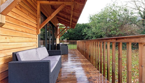 Chalet Deluxe, 1 cama doble, cocina básica, en la zona del jardín