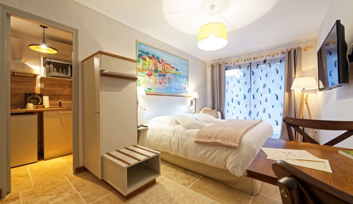 Apartamento Confort, cocina básica, vistas al jardín