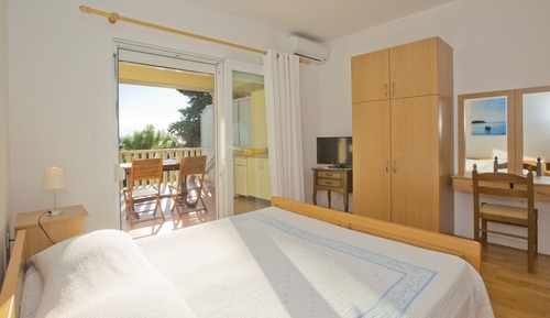Estudio, vistas al mar