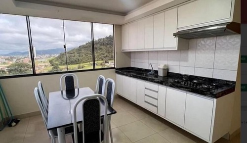 Apartamento ejecutivo, 2 camas dobles, vistas a la ciudad