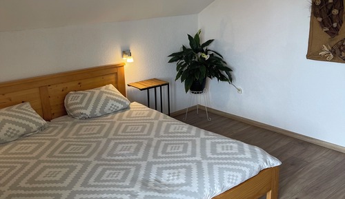 Suite familiar, 1 cama de matrimonio grande con sofá cama (1)