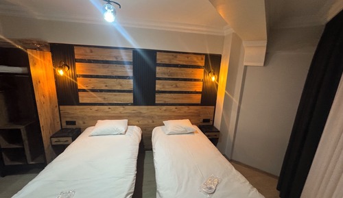 Suite familiar, no fumadores, balcón