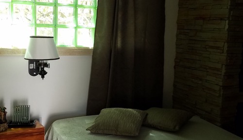 Habitación Confort con 1 cama doble o 2 individuales