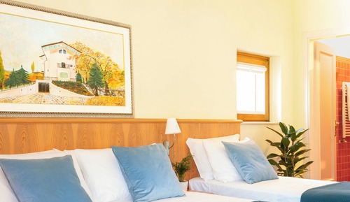 Habitación triple económica