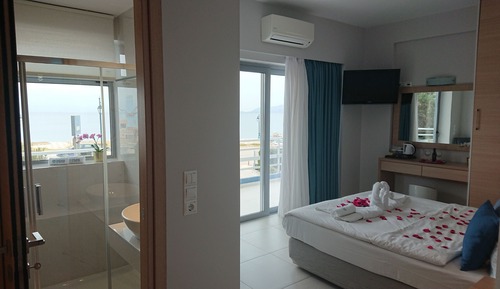 Estudio superior, vistas al mar