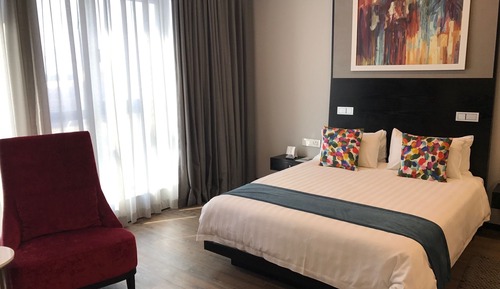 Habitación Premium, 1 cama de matrimonio grande, vistas a la ciudad