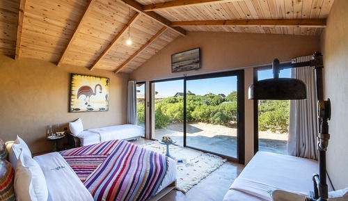 Bungalow Garden View