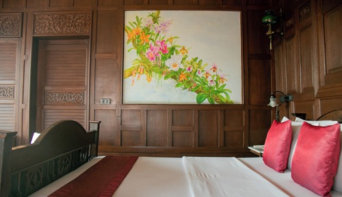Lamphu Tree Suite (Main Building)