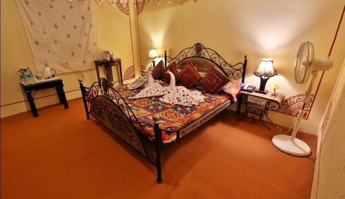 Tienda estándar, 1 cama de matrimonio grande