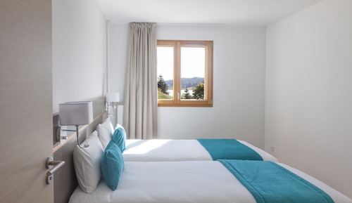 Suite familiar, varias camas, vistas al lago