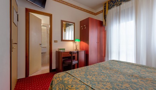 Habitación clásica doble, balcón