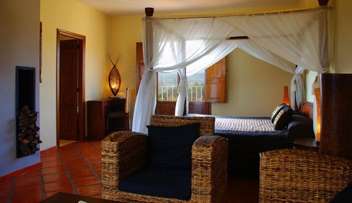 Suite estudio junior, 1 cama de matrimonio grande, bañera de hidromasaje, en una planta alta