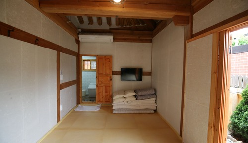 Habitación triple Deluxe, no fumadores, baño privado (Ondol)